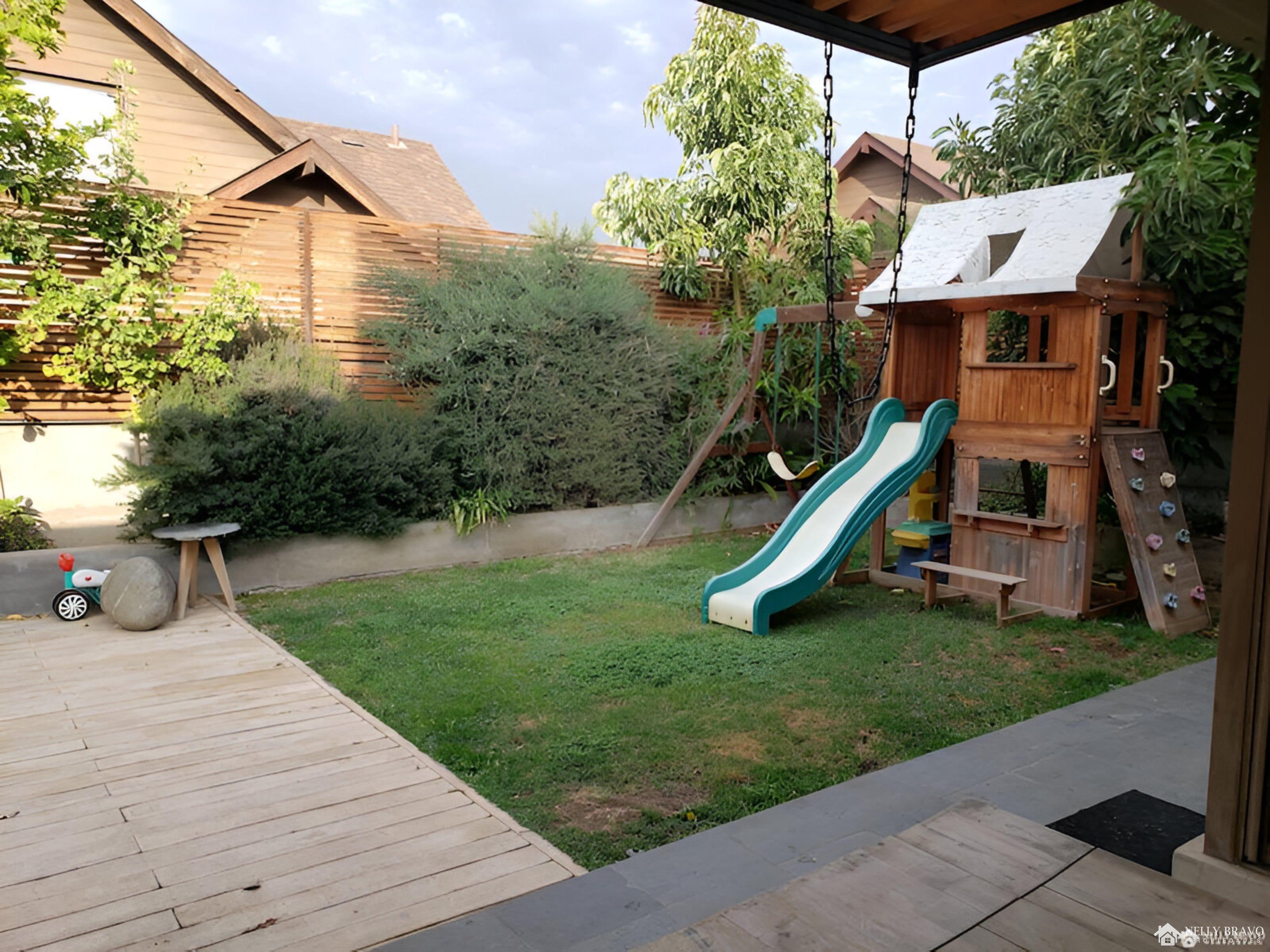 Se vende casa en Los Poleros, Polo B, Machali