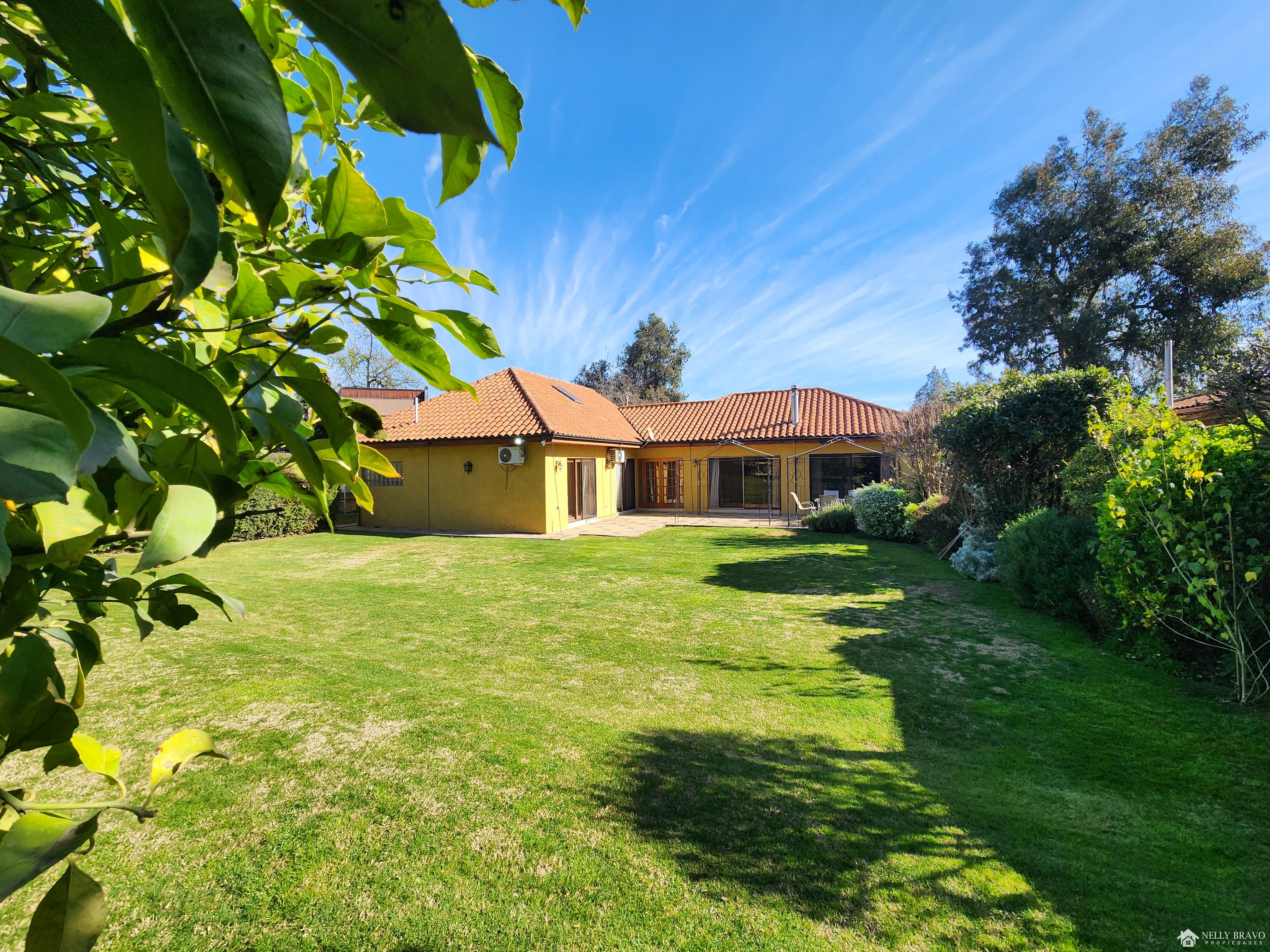 Se vende linda casa en Santa Aurora, Machali